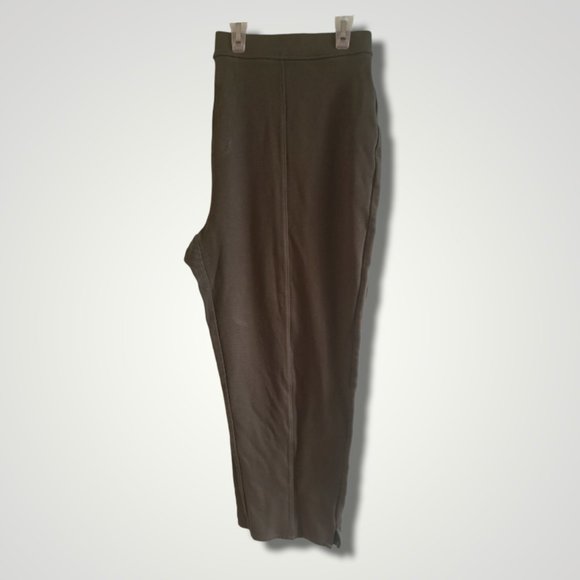 Isaac Mizrahi - Women's Olive Crop Pants - Picture 1 of 4